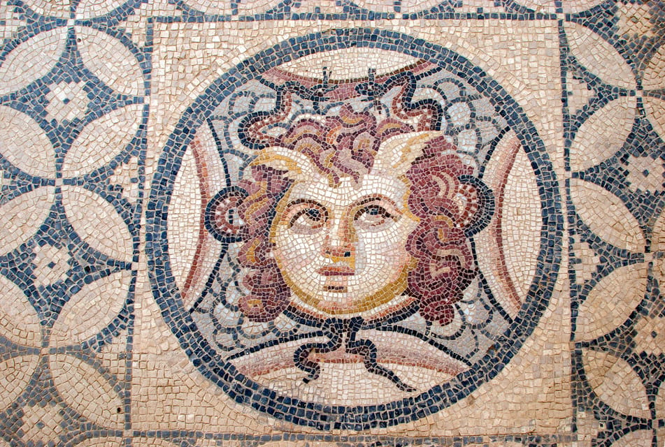 3-hour Ephesus and Terrace Houses Tour Kusadasi Cruiser Only - The ARVALYA RUGS stop: the lunch break and what to watch for