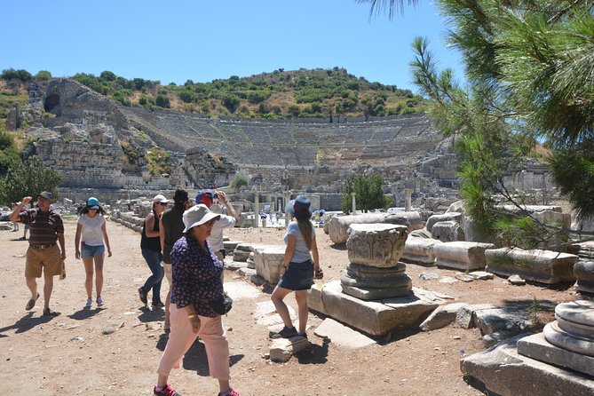 3-Hour Private Ephesus, Terrace Houses, Cruiser Only - Kuşadası breaks: Pigeon Island castle and the Öküz Mehmet Paşa Caravanserai