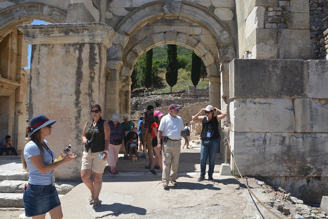 3-Hour Private Ephesus, Terrace Houses, Cruiser Only - Ephesus Ancient City: Marble Street through the Celsus Library