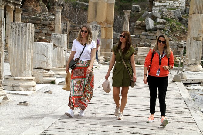 All Inclusive Private Access Ephesus Tour (SKIP-THE-LINE) - Meeting at Kusadasi: getting to the right door, fast