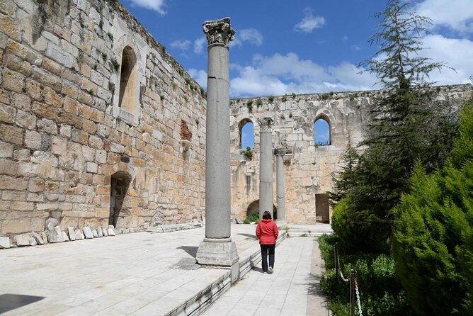 Best of Ephesus Tour From Kusadasi: Temple of Artemis, St John Basilica, Isa Bey Mosque - Isa Bey Mosque: a short stop with possible renovation surprises