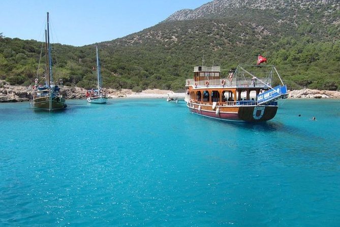 Boat Trip with Lunch From Kusadasi Port / Hotels - Lunch onboard: what’s included, what to watch for