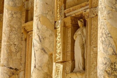 Daily Ephesus and Virgin Mary House Tour with Lunch Included - Getting from Kusadasi (or the cruise port) to Selçuk