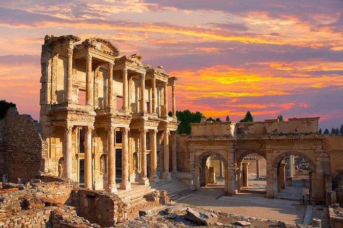 Ephesus and House of Virgin Mary From Kusadasi or Selcuk - Ephesus starts with the Ephesus Museum stop