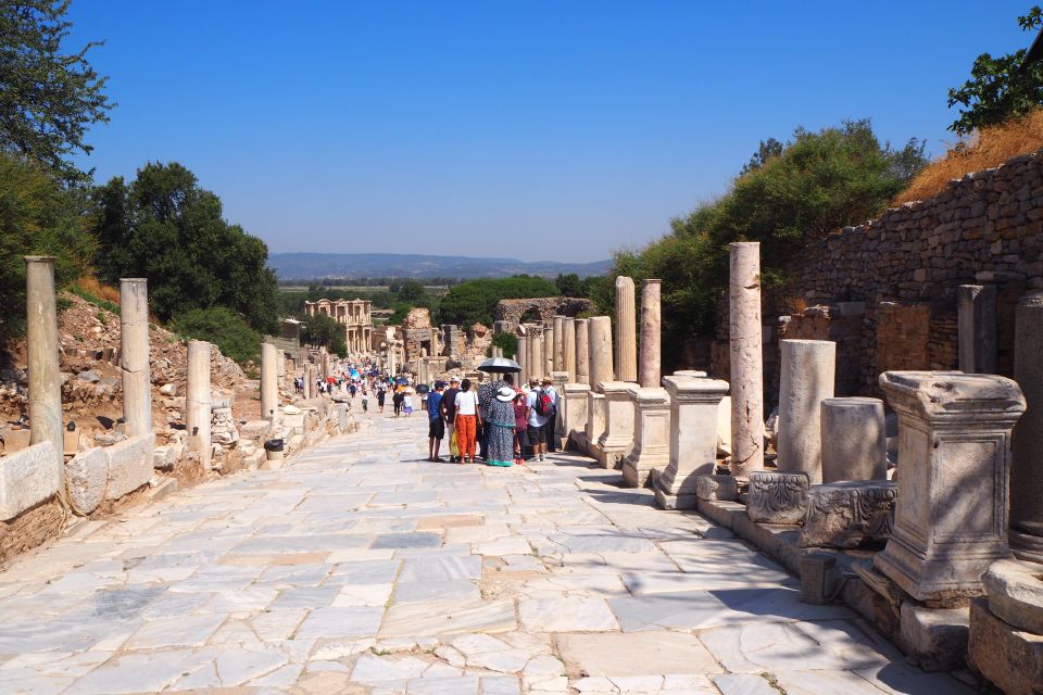 Ephesus Bible Study Tour from Kusadasi or Izmir - Seven Sleepers cave: tradition you’ll remember