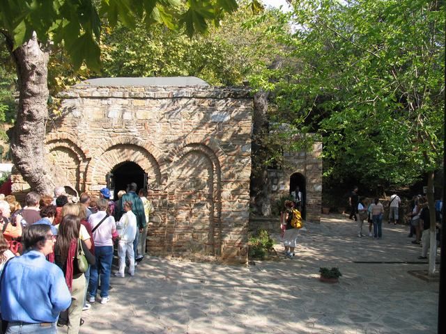 Ephesus: Full-Day Tour from Kusadasi or Izmir - Hadrian’s Temple, Trajan’s Fountain, and the Fun Details