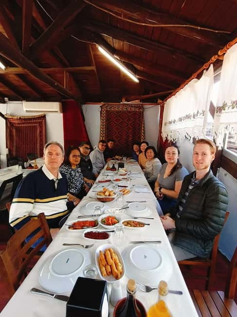 Ephesus: Mary's House Private & Group Tour with Ticket+Lunch - The difference good guiding makes in ancient sites