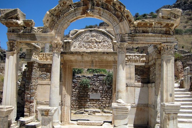 Ephesus Tour From Selcuk - Pickup from Selçuk at 9:00 am: fewer headaches, more time in the ruins