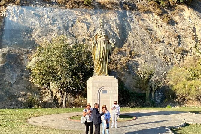 FROM IZMIR Cruise Port: Ephesus and Mary's House Private Tour - Selçuk Town Glimpse and Handicrafts Without the Hard Sell