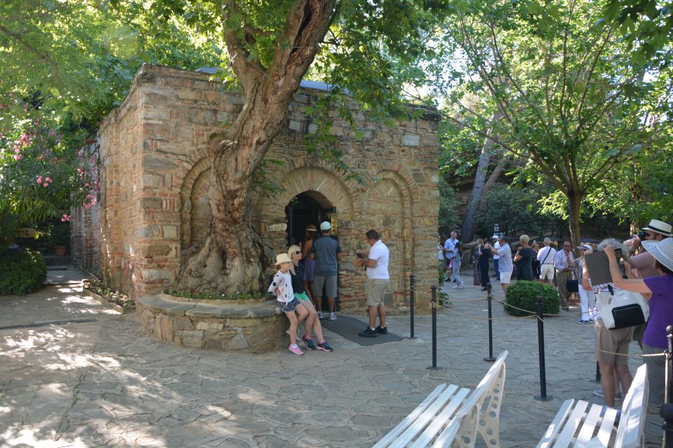 From Kusadasi: Ephesus Private Guided Tour - Lunch, van comfort, and what to bring so the day feels easy