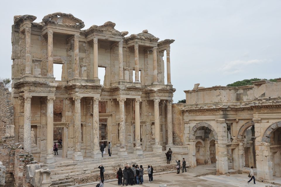 From Kusadasi/Selcuk: Highlights of Ephesus Small Group Tour - Ephesus, Mary’s House, and Artemis in One Day (What You’re Really Buying)