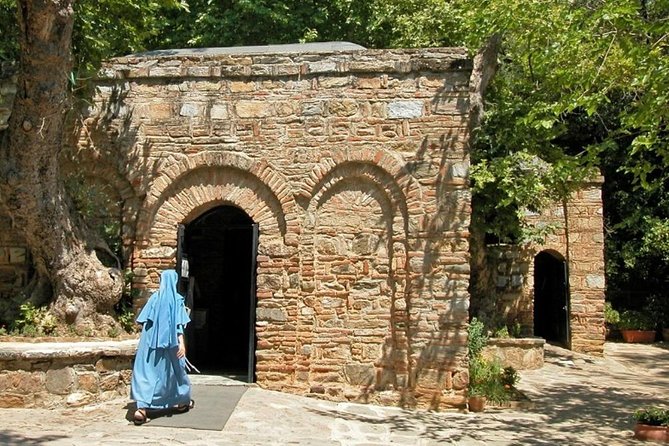 Izmir Shore Excursion: Day Trip to Ephesus and House of Virgin Mary - Odeion and the extra theatre stops: why the schedule includes repeats