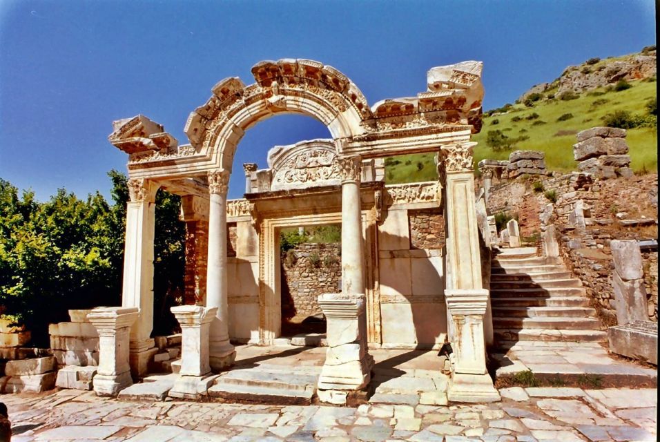 Kusadasi: Ephesus Small Group Tour - Who should book this Kusadasi Ephesus tour (and who should think twice)
