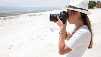 Kusadasi: Pamukkale Hot Spring & Hierapolis Small-Group Tour - Pamukkale travertines: why the cotton-castle look matters