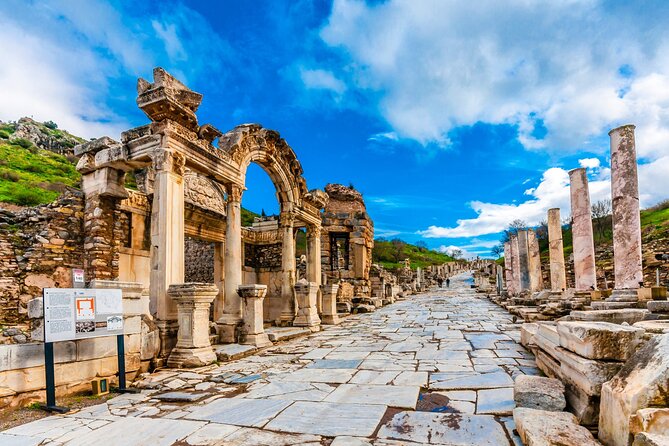 Kusadasi Port PRIVATE EPHESUS TOUR (fixed price 1 to 15 people) - Temple of Artemis: quick, free, and historically huge