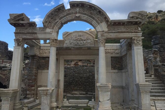 NO HIDDEN FEES : Ephesus 3 to 4 Hours Private & Mini Group Tours - Stop 4: Dropped in Kuşadası for what you want to do next