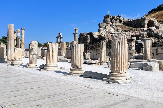 NO HIDDEN FEES : Private Ephesus, Artemission with grp. option - Gazi Begendi Viewpoint and Your Return to Port
