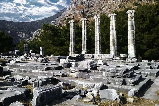 Priene Miletos Didyma Tour From Kusadasi / Selcuk Hotels - Stop 2: Miletus Theater and the Bath of Faustina
