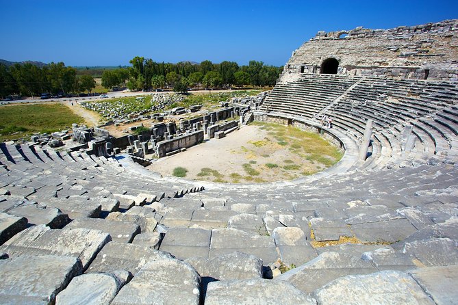 Priene Miletos Didyma Tour From Kusadasi / Selcuk Hotels - Stop 3: Didyma’s unfinished Temple of Apollo and why it matters