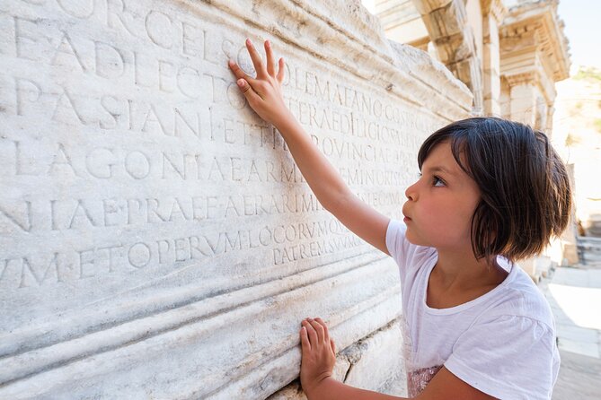 Private Ephesus Tour from Kusadasi Port with Lunch - Ephesus highlights you’ll actually recognize: Celsus, Theatre, Hadrian