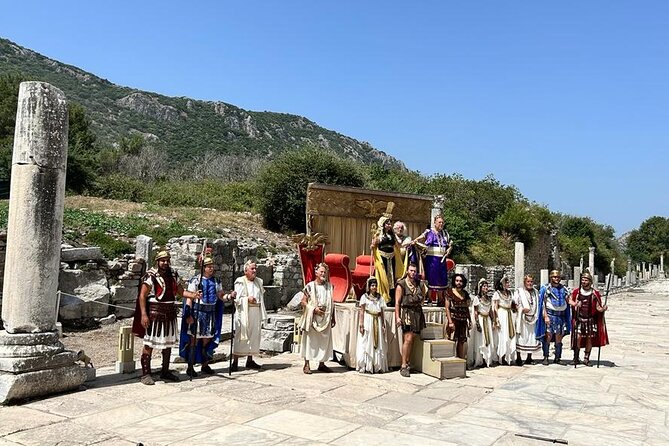 Small Group Ephesus and Virgin Mary Tour-Kusadasi Hotels and Port - Selçuk and Kuşadası road talk, then lunch in Selçuk