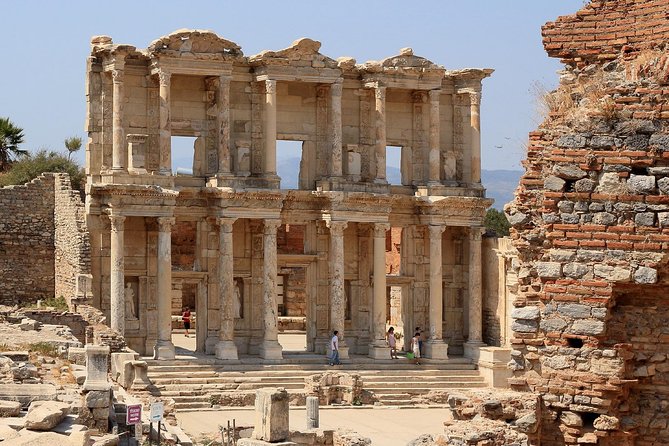 Top-Rated Ephesus and House of Virgin Mary Tour for Cruisers - Kusadası Castle: the break in the schedule